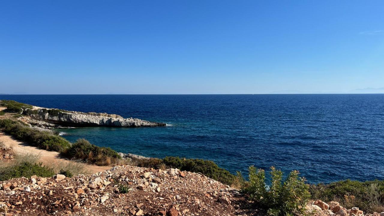 Luxurious Villa At A Unique Spot Agios Nikolaos  Exterior photo